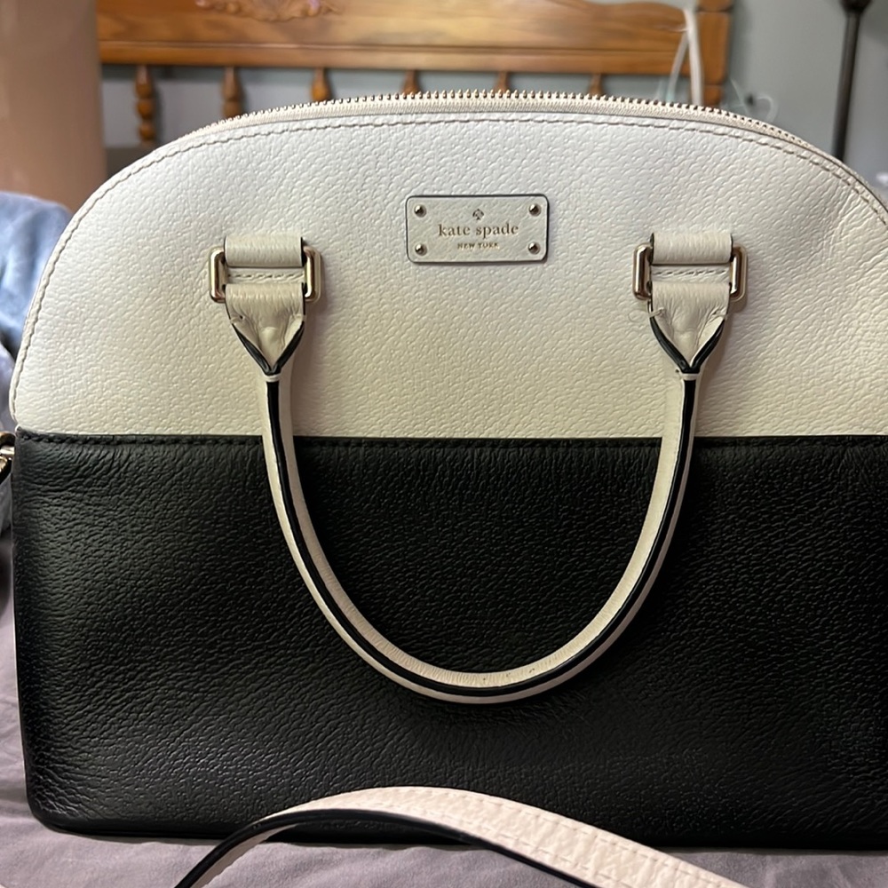 Kate Spade purse like new condition